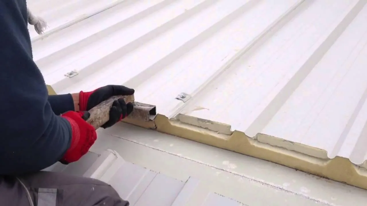 Kenetli panel detayı